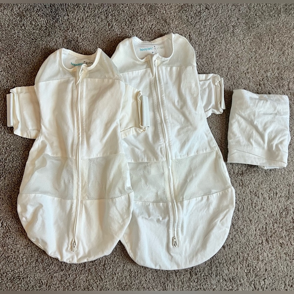 Happiest Baby Snoo Sleep sack & Bassinet Sheet Bundle